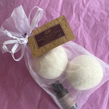 Load image into Gallery viewer, Wool Dryer Ball Set